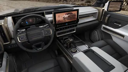 El colosal Auto Eléctrico Hummer EV 2022 Interior